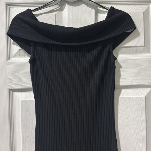 Michael Kors Ribbed Off Shoulder Midi Dress - Picture 11 of 13